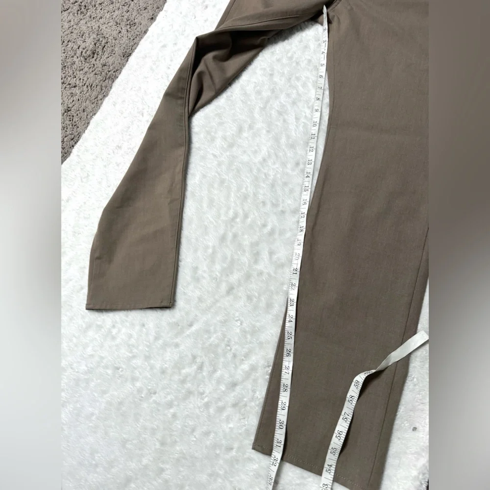 NWOT- Boss Performance Delaware Slim Fit Stretch Khaki Pants